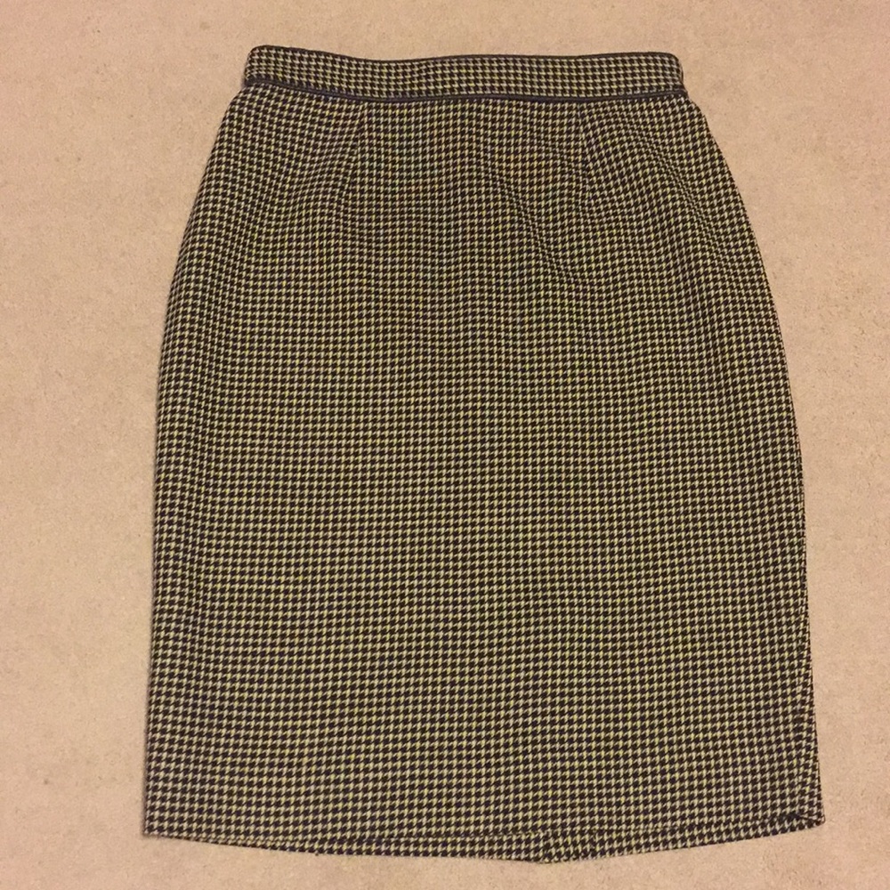 Dana Buchman Houndstooth Pencil skirt size 12